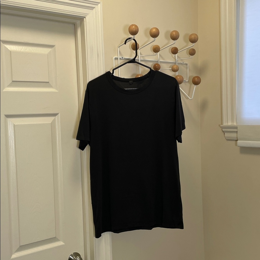 Lululemon - Classic Athletic T-Shirt - Black - M